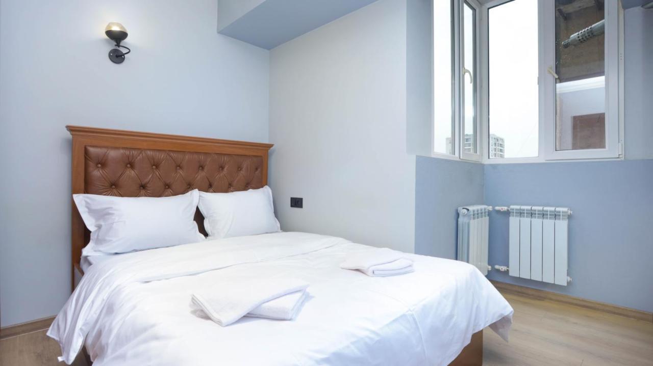 Stay Inn Apartments On Amiryan 15 예레반 외부 사진