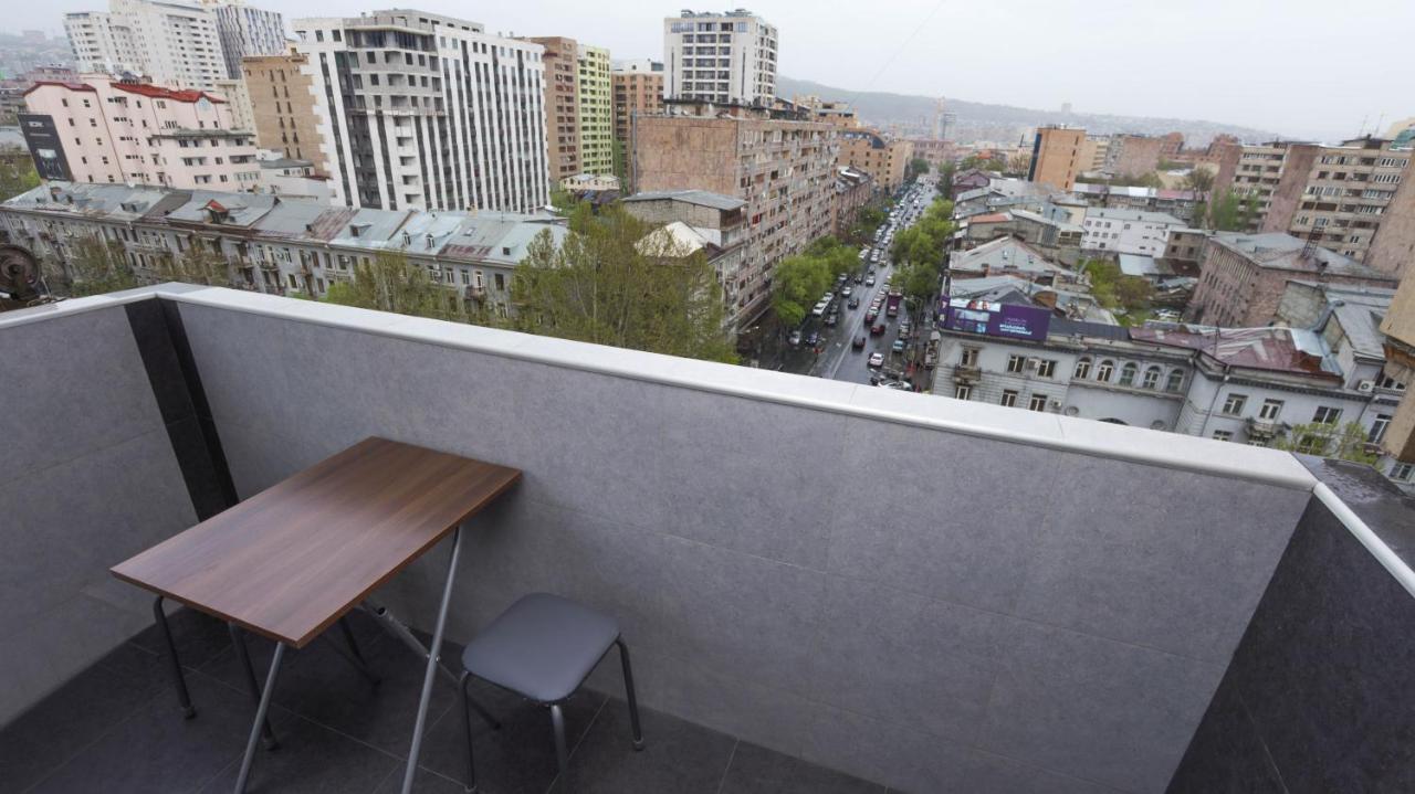 Stay Inn Apartments On Amiryan 15 예레반 외부 사진