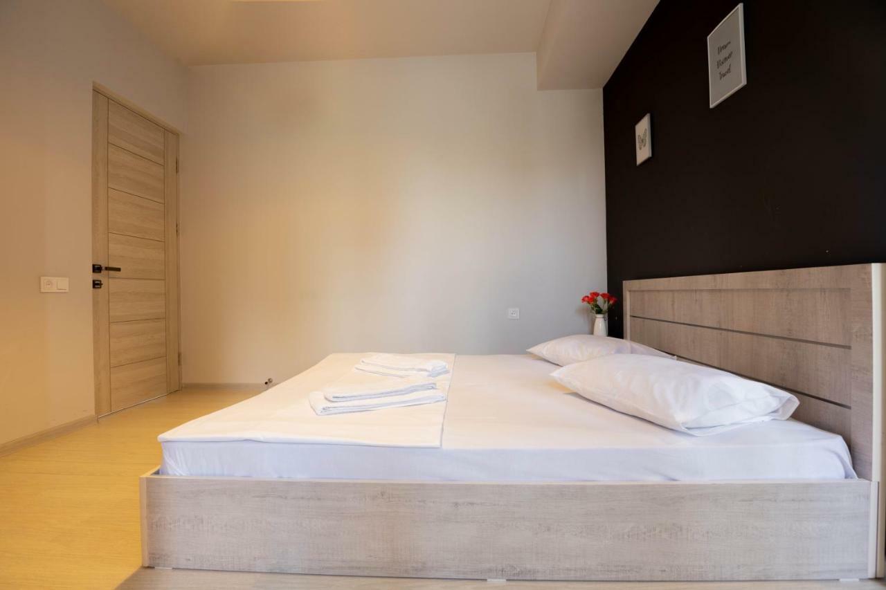 Stay Inn Apartments On Amiryan 15 예레반 외부 사진